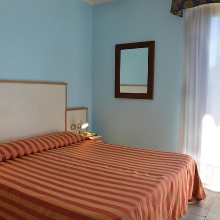 Hotel Rosalia Bordighera Esterno foto