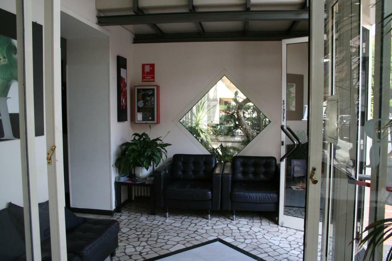 Hotel Rosalia Bordighera Esterno foto