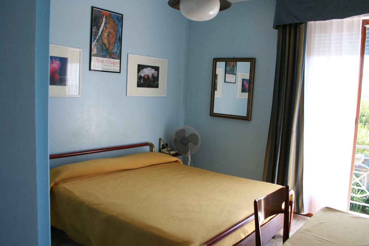 Hotel Rosalia Bordighera Esterno foto