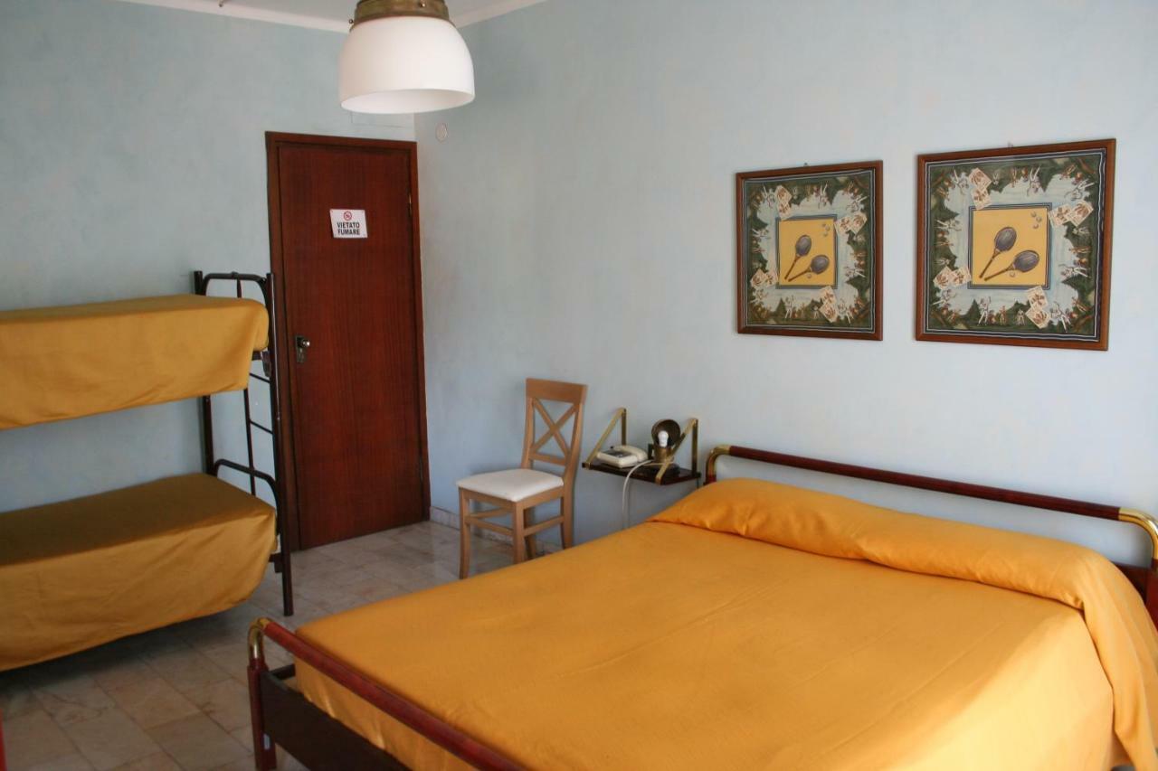 Hotel Rosalia Bordighera Esterno foto