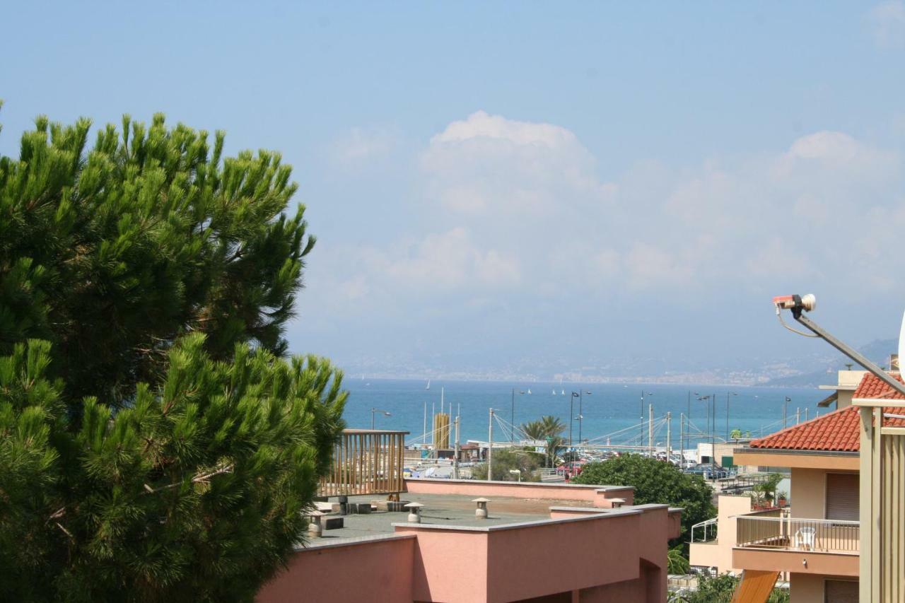 Hotel Rosalia Bordighera Esterno foto