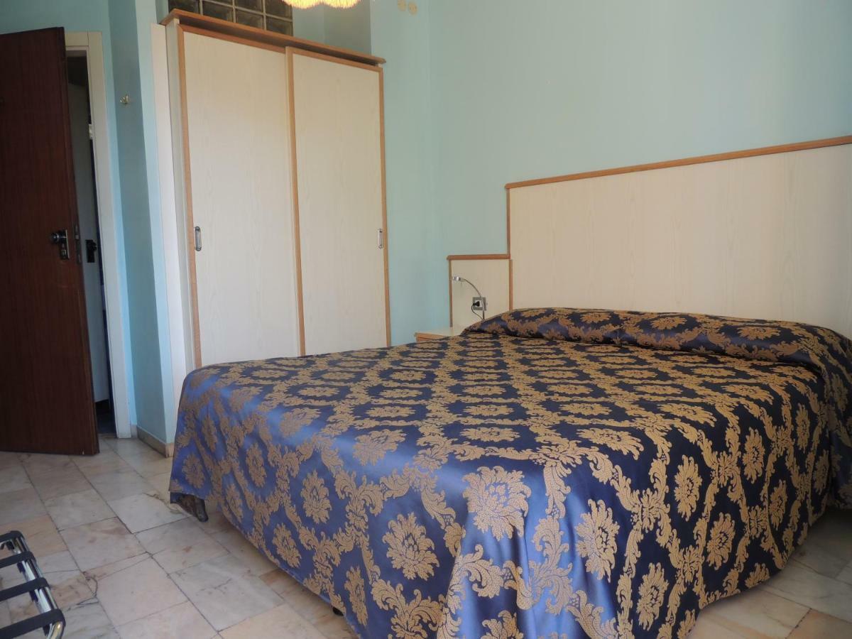 Hotel Rosalia Bordighera Esterno foto